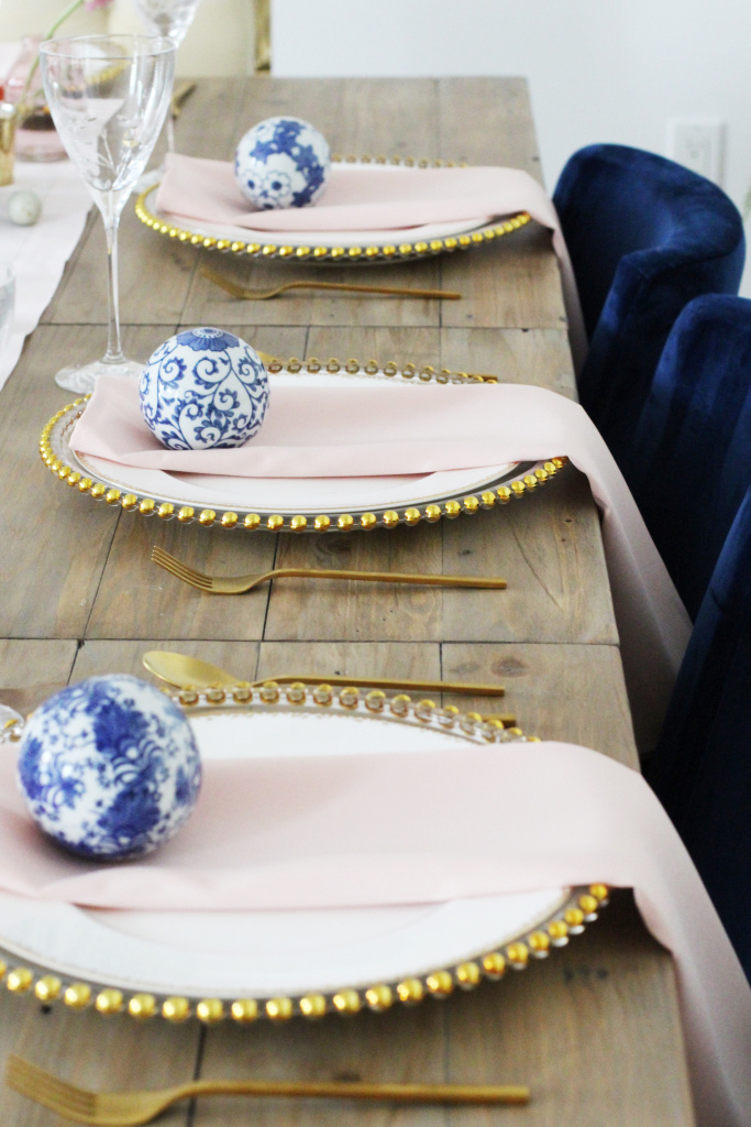 Easter tablescape. Blush + Blue table. Chinoiserie. Dinner party floral arrangements. Wedding flower inspiration.