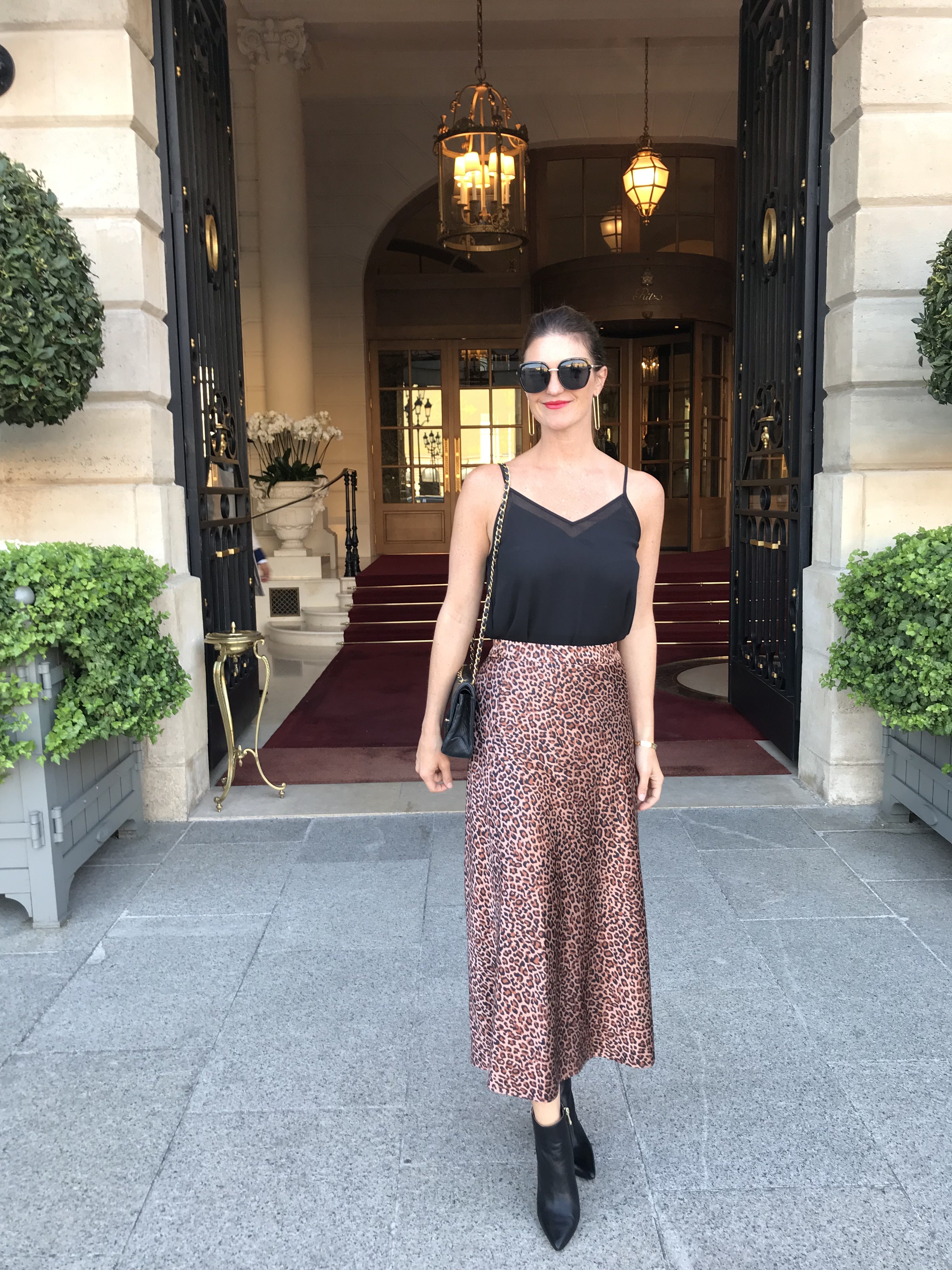 36 hours in paris. drinks at the ritz. what I wore in paris. something navy. leopard skirt