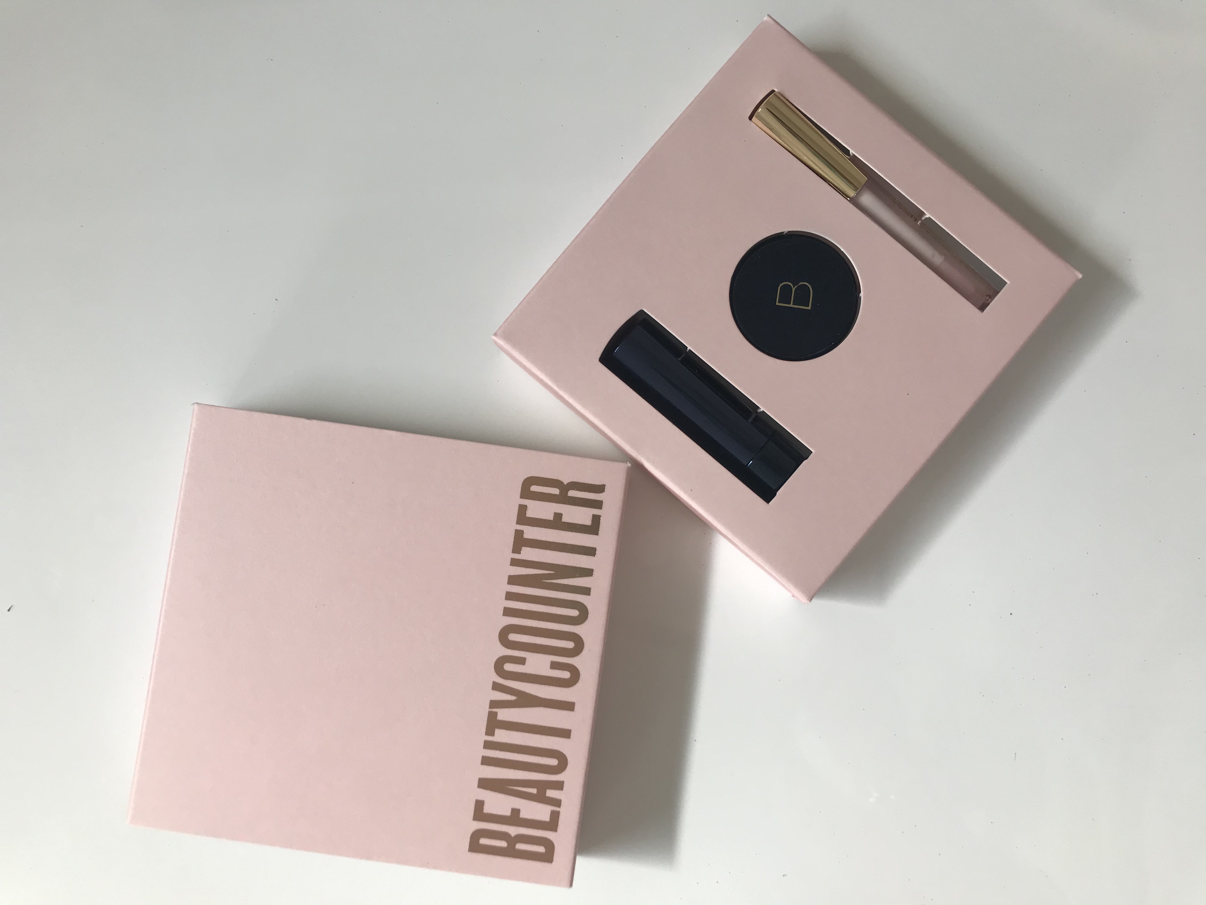 Beautycounter holiday collection. Lip kit gift for holiday. Gifts for her under $50
