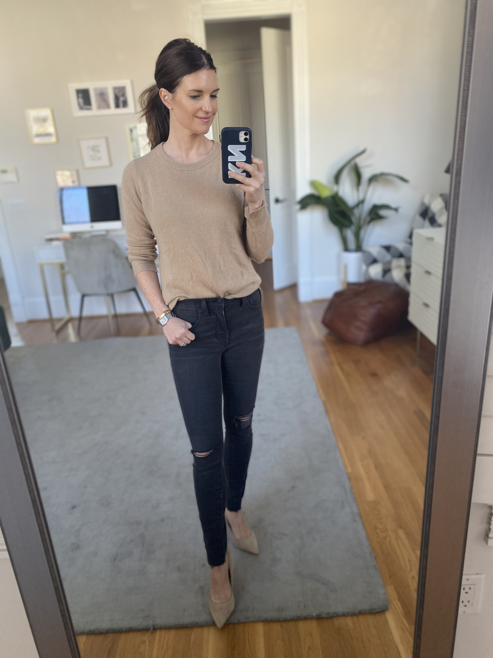 21 Winter Outfit Ideas - Kellie Nasser