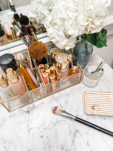 Makeup tips for over 40. Over 40 makeup and skincare. Best beauty tips