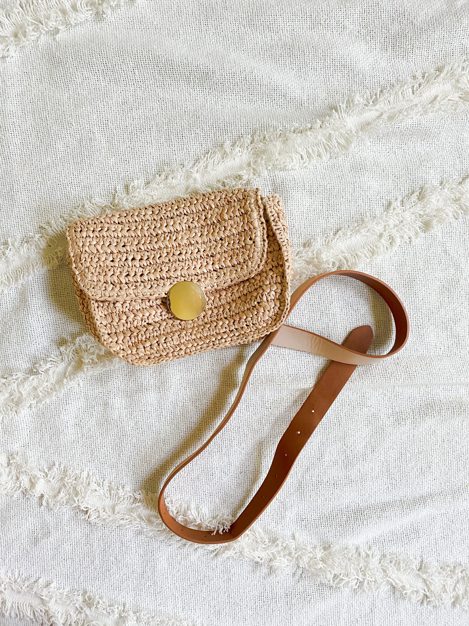 Straw belt bag, best summer accessories, beach vacation looks 
