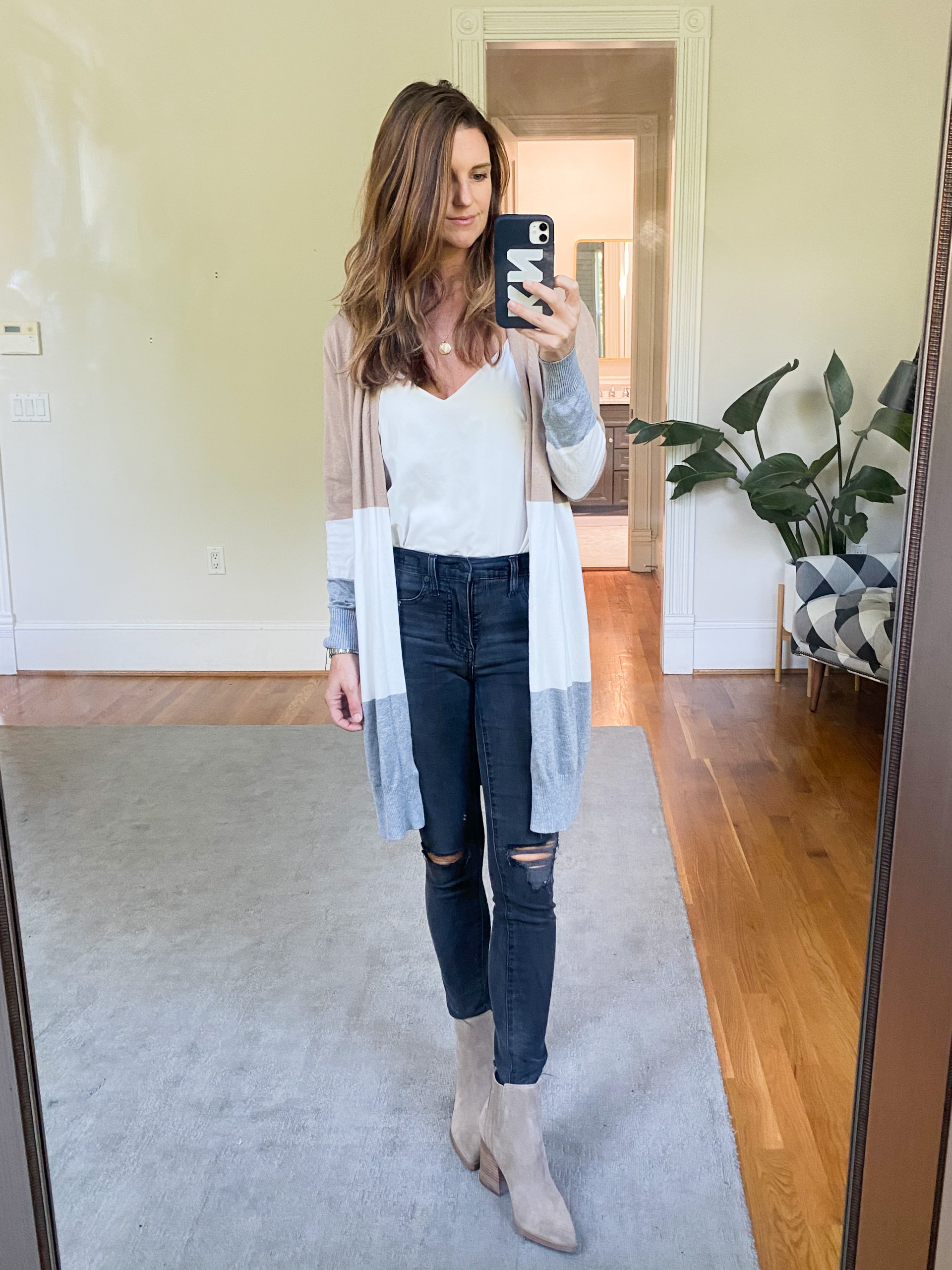 End of summer looks, lightweight cardigans for fall, transition looks, fall style over 40, finding beauty mom outfit ideas 