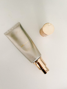 Beautycounter Dew Skin Tinted Moisturizer Review, the best tinted moisturizer for dry skin