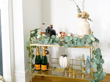 Fall bar cart, thanksgiving bar cart, hosting thanksgiving bar cart essentials, what you need to hosts thanksgiving this year