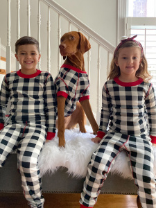 3 family holiday traditions I love, matching family pajamas, holiday pajamas, matching pet pajamas, vizsla puppy first Christmas