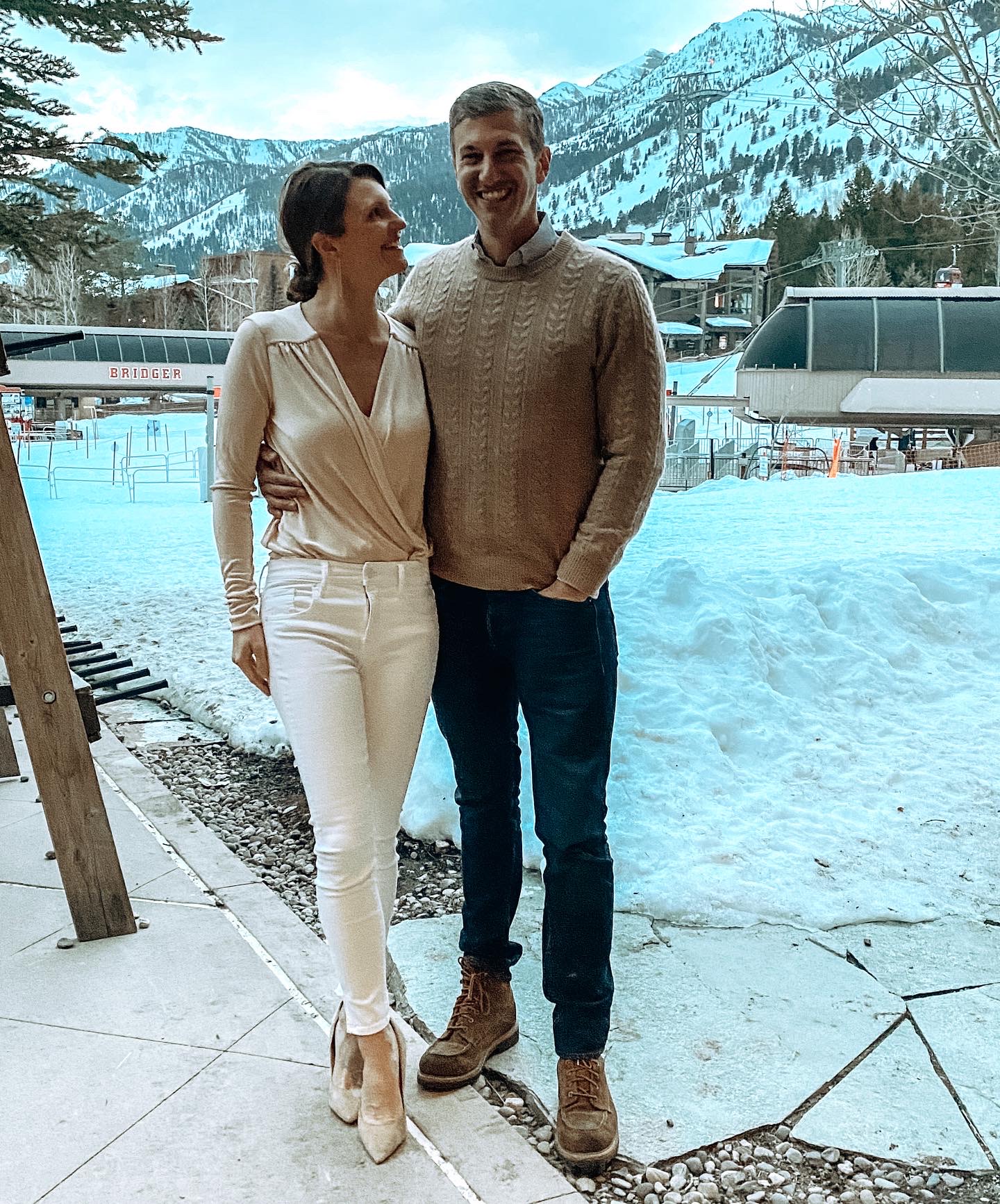 Couples getaway to Jackson Wyoming, date night look, winter getaways 