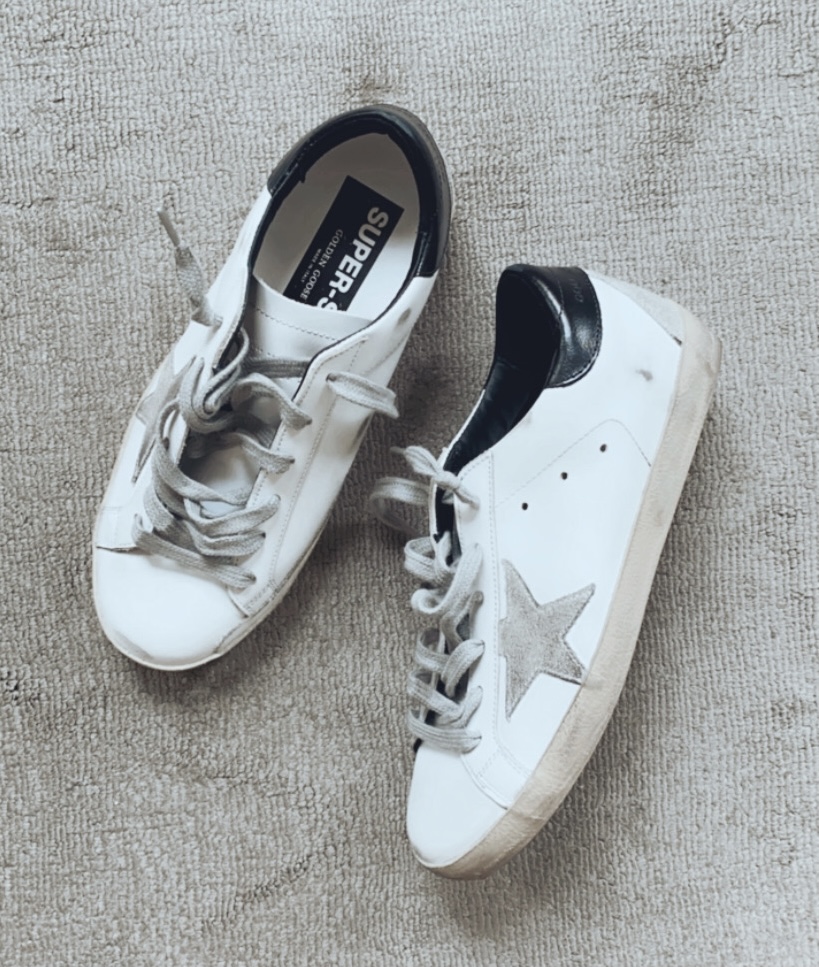 golden goose sneakers, best selling golden goose sneakers, what golden goose sneakers to buy, golden goose sneaker outfits, 