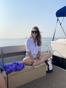 boat day outfit, coastal granother style, white bottom down, sailing outfit, yacht looks for summer