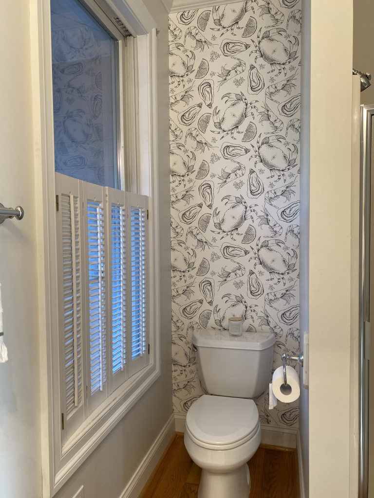 peel and stick wallpaper in bathroom, eastern shore maryland home decor, vacation home coastal decor, coastal wallpaper ideas in the bathroom