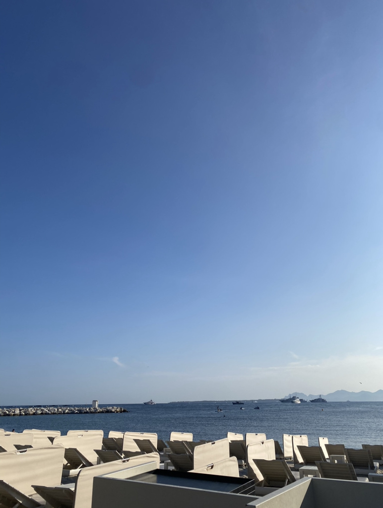 antibes beach club dinner views of the Mediterranean sea