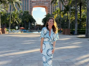 atlantis bahamas outfit over 40 mom