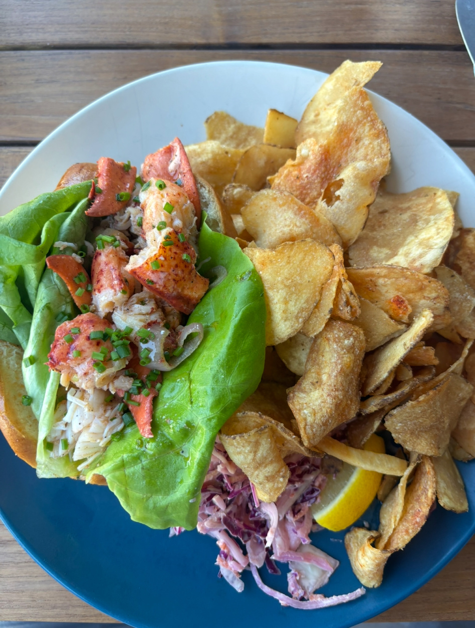 where to eat in newport rhode island lobster